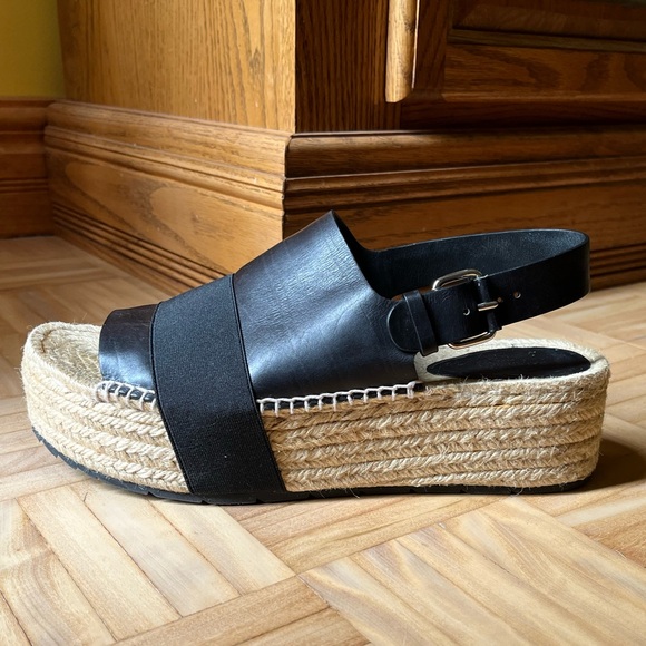 Balenciaga Flat Leather Raffia Platform Sandals - Picture 3 of 11